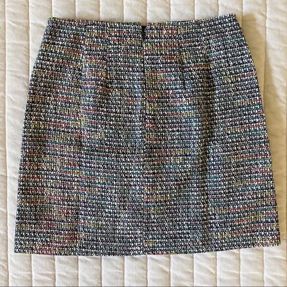 LOFT Tweed Zip Pocket Shift Skirt - Picture 3 of 7
